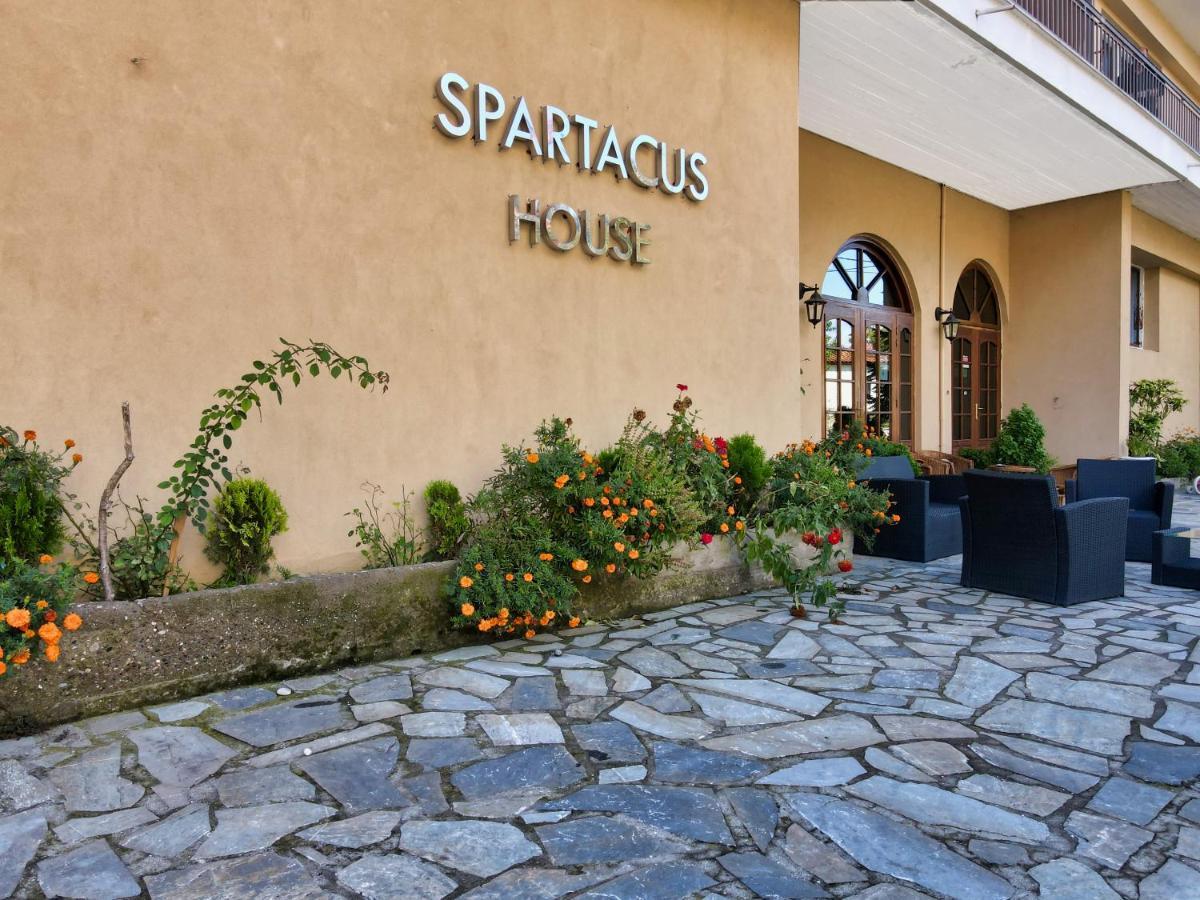 Spartacus House Kalabáka Exterior foto